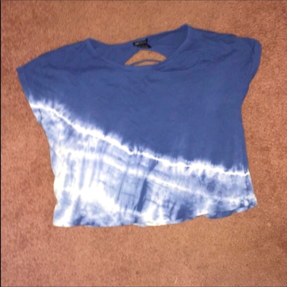 Forever 21 Cropped Tie Dye shirt